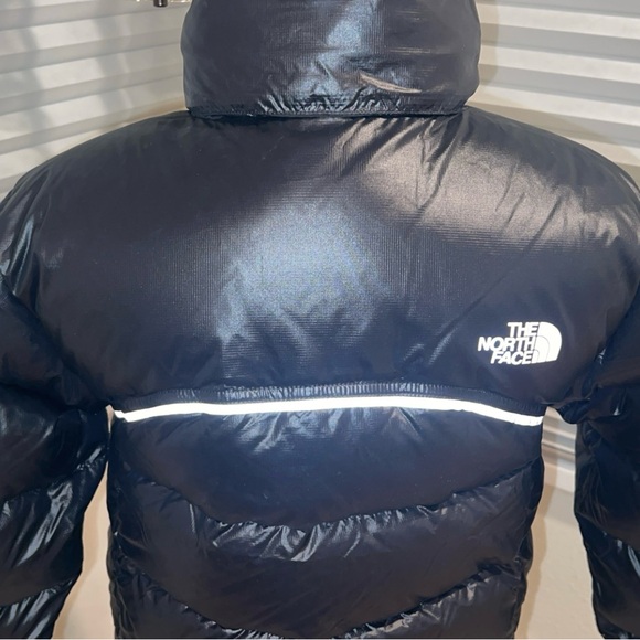 THE NORTH FACE 2000 Retro Nuptse Women's Down Jacket with 700 Fill Recycled Down - Picture 8 of 11